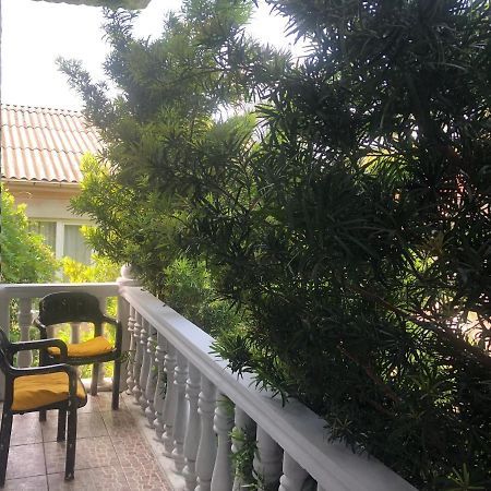 Twins Guest House By Black Sea Кобулеті Екстер'єр фото
