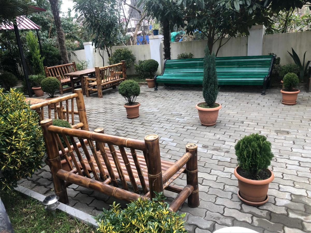 Twins Guest House By Black Sea Кобулеті Екстер'єр фото