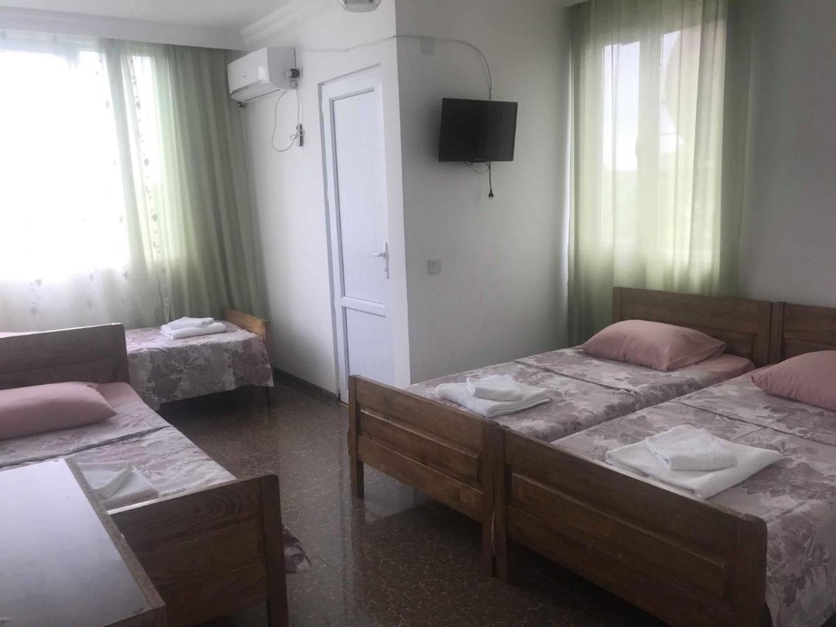 Twins Guest House By Black Sea Кобулеті Екстер'єр фото