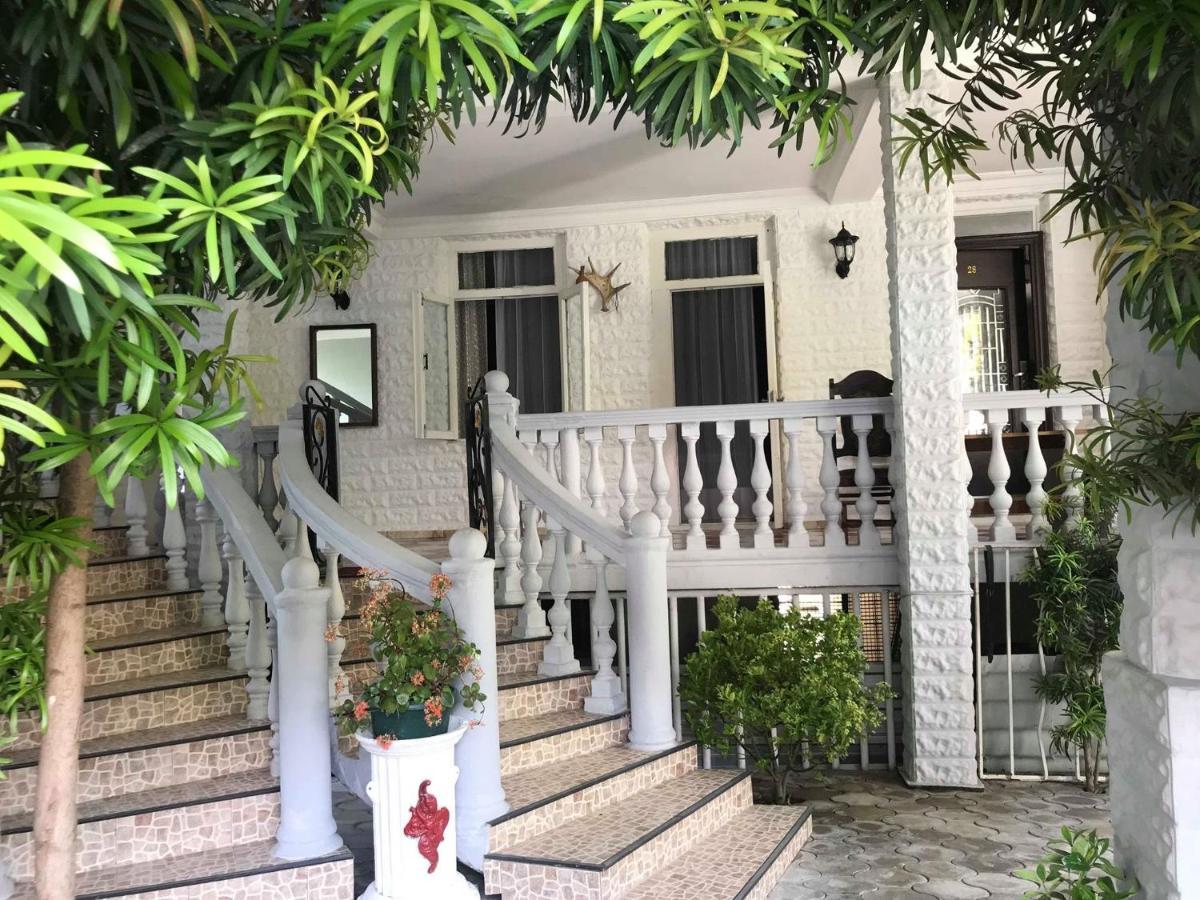 Twins Guest House By Black Sea Кобулеті Екстер'єр фото
