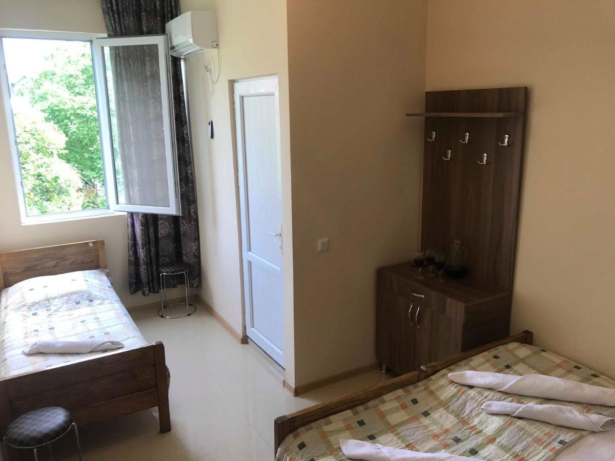 Twins Guest House By Black Sea Кобулеті Екстер'єр фото