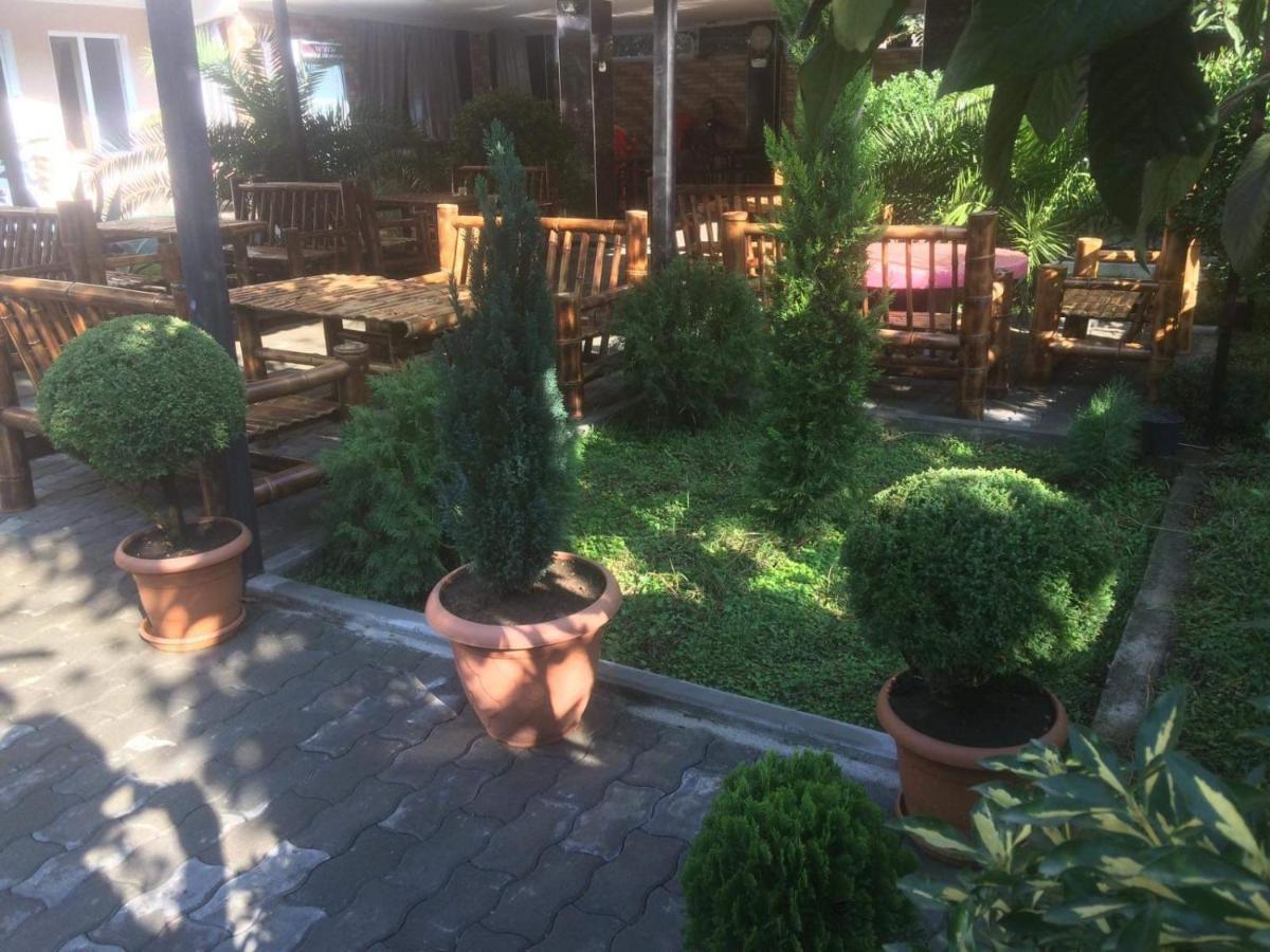 Twins Guest House By Black Sea Кобулеті Екстер'єр фото