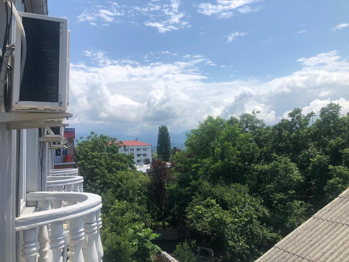 Twins Guest House By Black Sea Кобулеті Екстер'єр фото