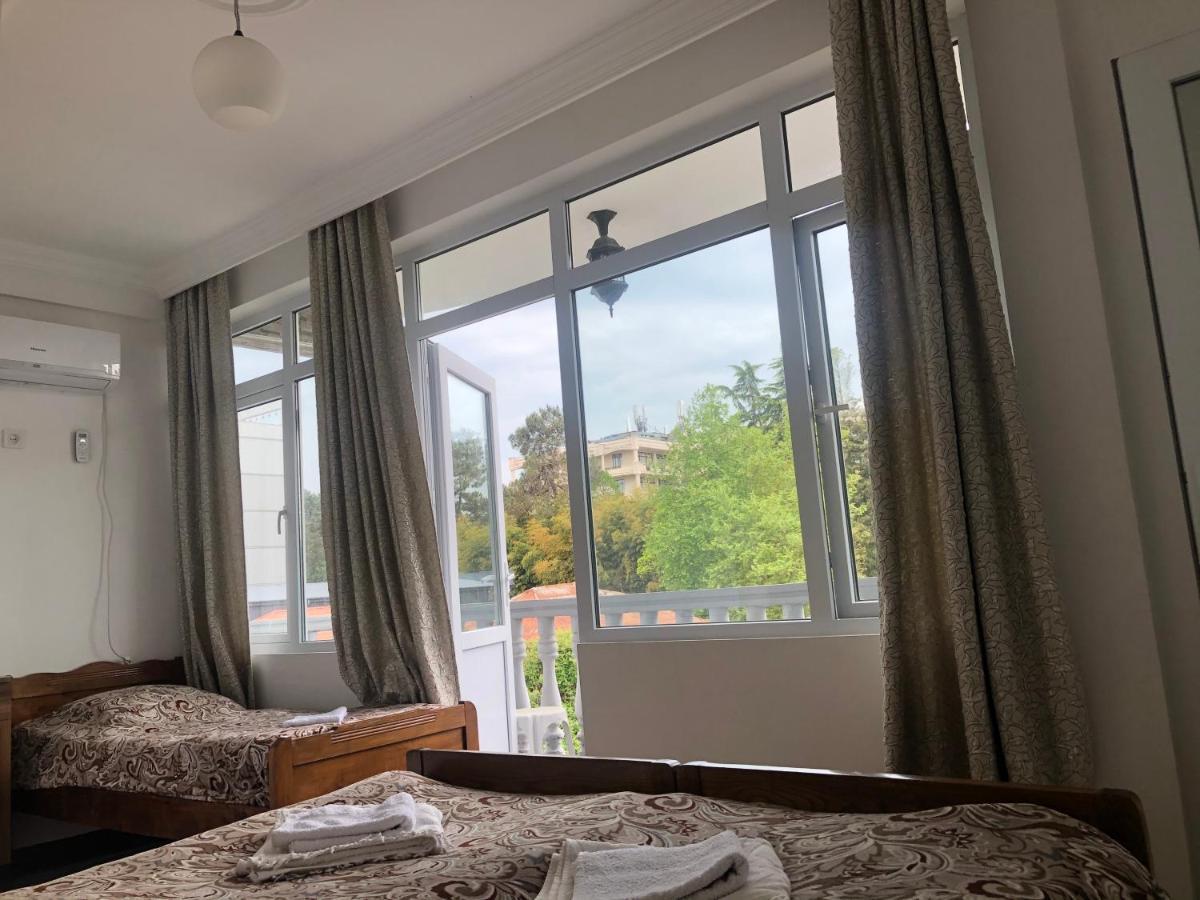 Twins Guest House By Black Sea Кобулеті Екстер'єр фото