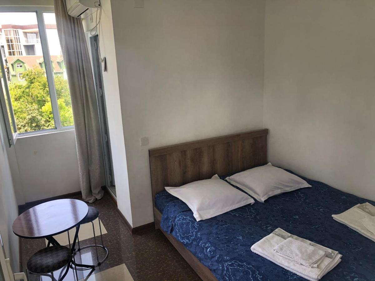 Twins Guest House By Black Sea Кобулеті Екстер'єр фото