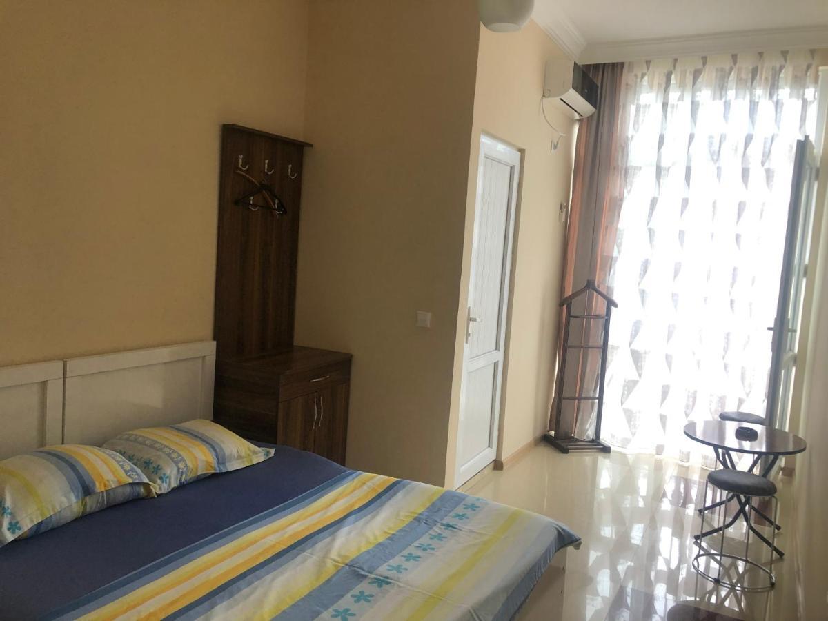 Twins Guest House By Black Sea Кобулеті Екстер'єр фото