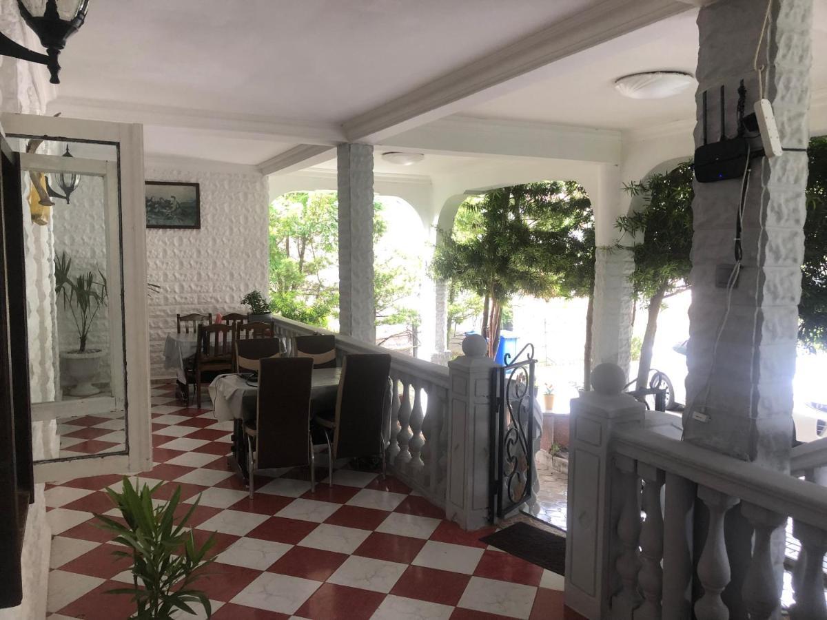 Twins Guest House By Black Sea Кобулеті Екстер'єр фото