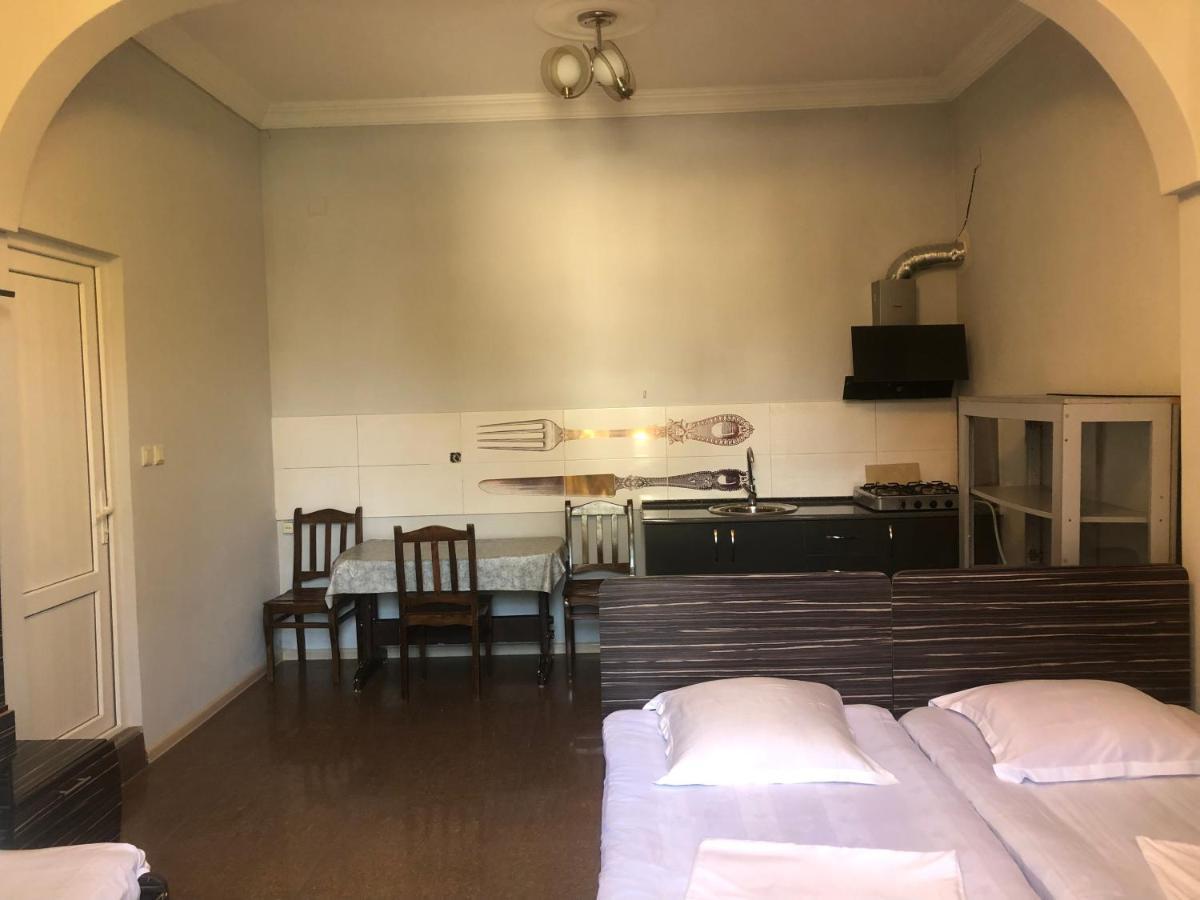 Twins Guest House By Black Sea Кобулеті Екстер'єр фото